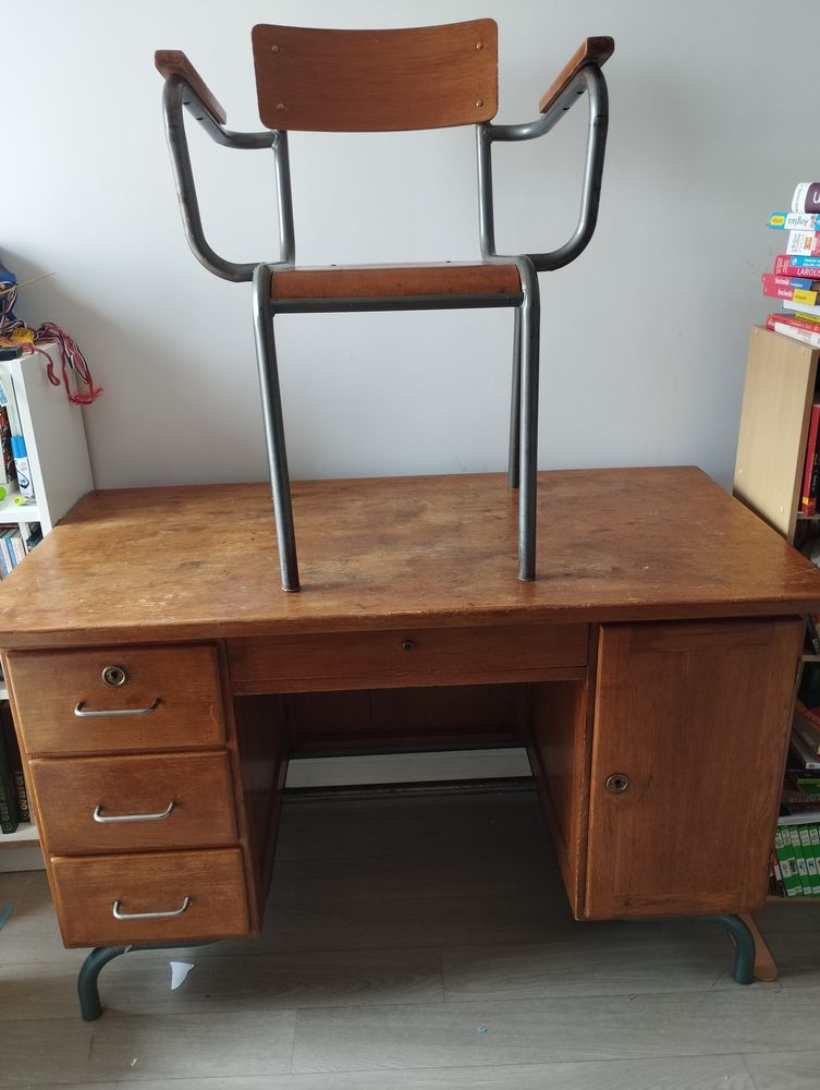 Bureau, armoire 200 Bandol (83)