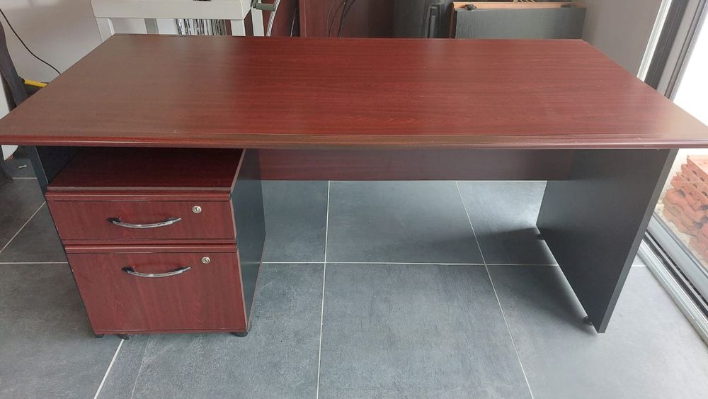 Bureau avec caisson � tiroirs mobile 60 Le Pallet (44)