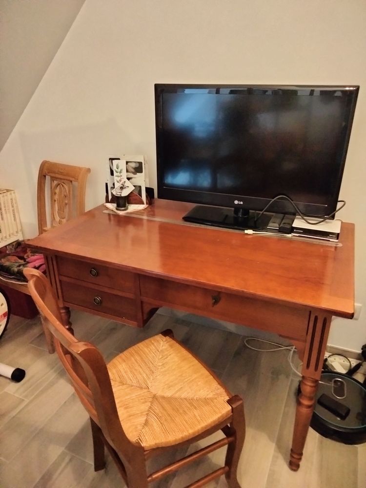 bureau , avec chaise 80 Piriac-sur-Mer (44)