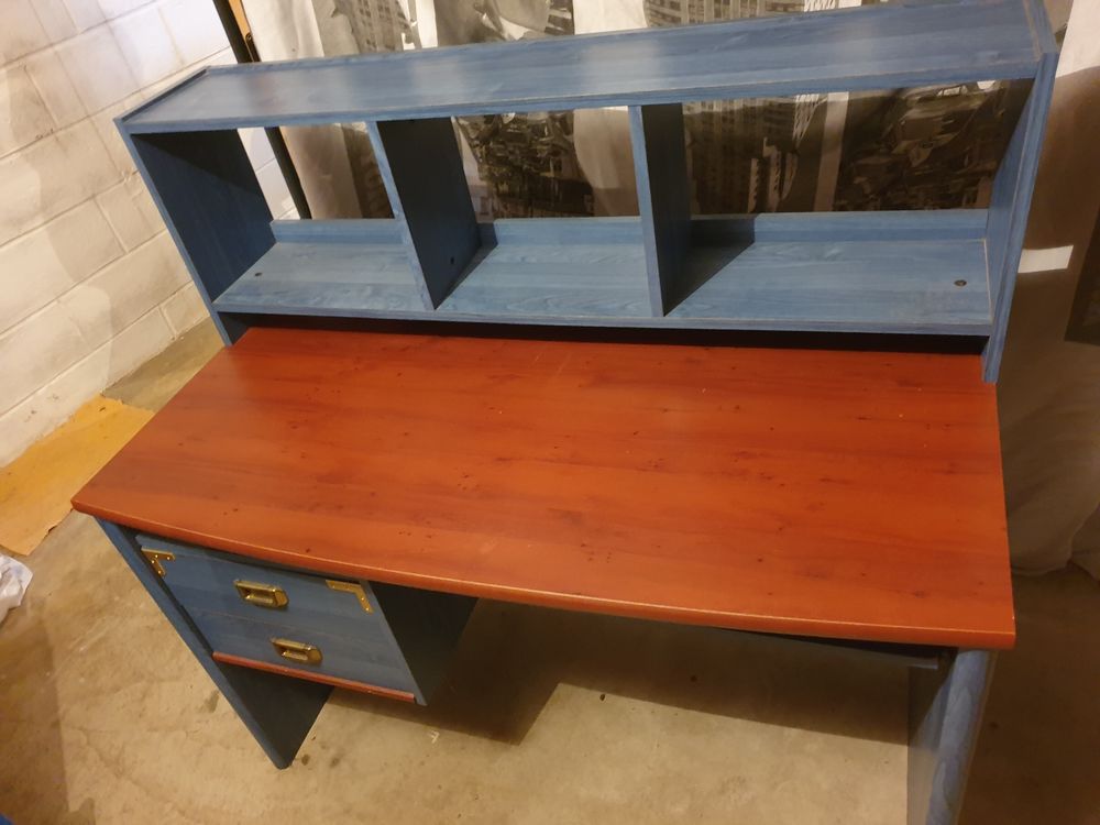 Bureau avec étagère de bureau