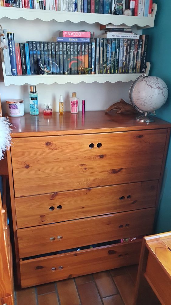 Bureau avec trois tiroirs 100 Savines-le-Lac (05)