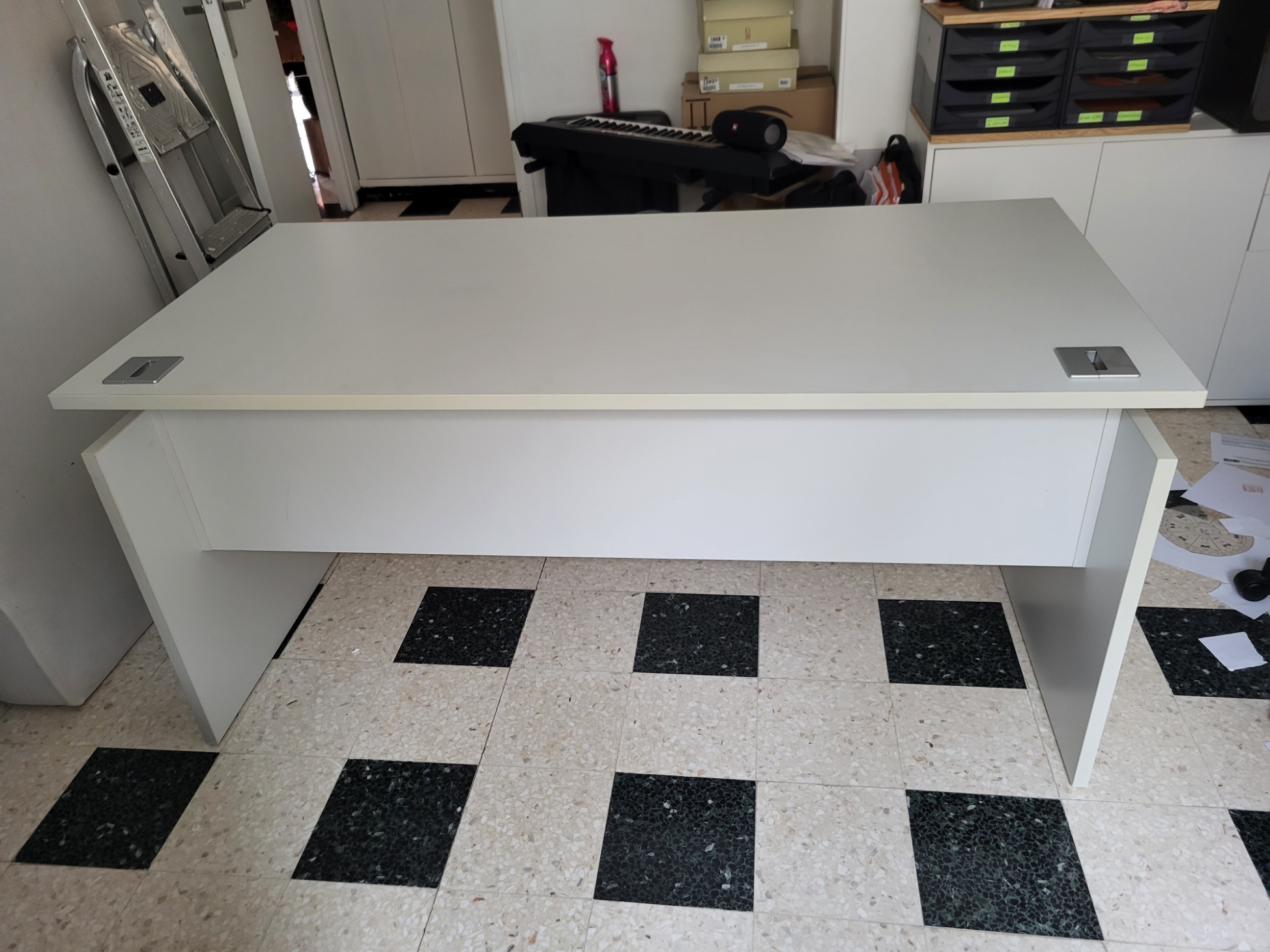 Bureau blanc Design 100 Saint-Andr�-de-Sangonis (34)