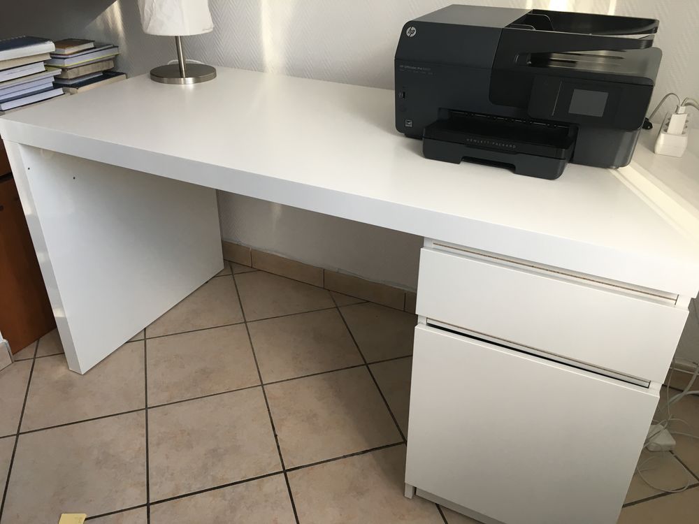 bureau blanc 100 Collonges-sous-Sal�ve (74)