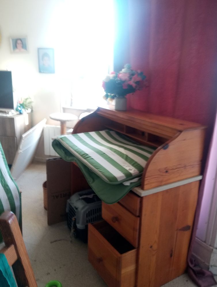 Bureau en bois avec un fermoir en accord�on 0 Guyancourt (78)