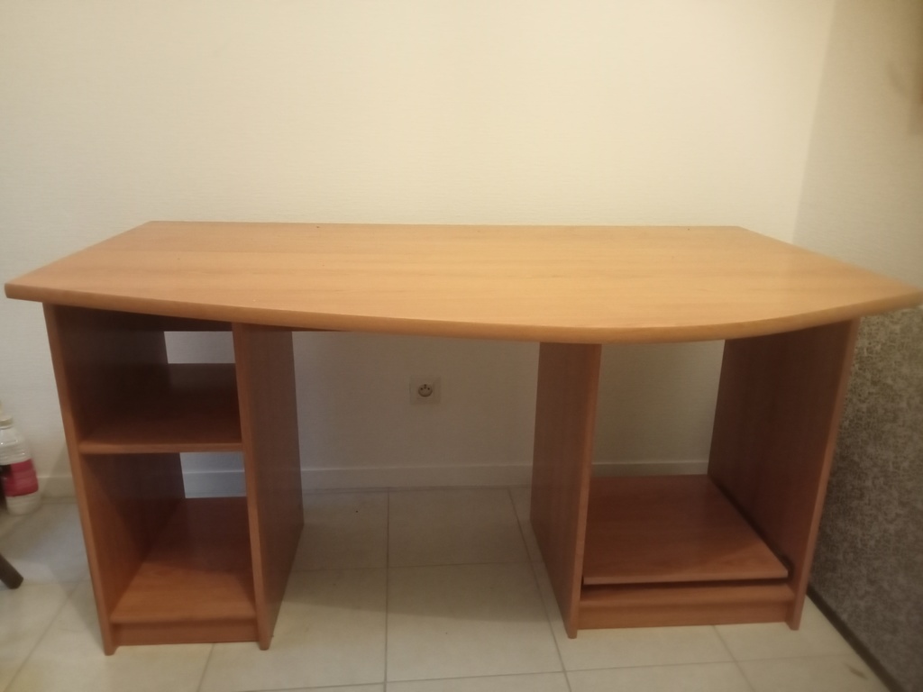 Bureau en bois avec rangements lat�raux 40 Orl�ans (45)