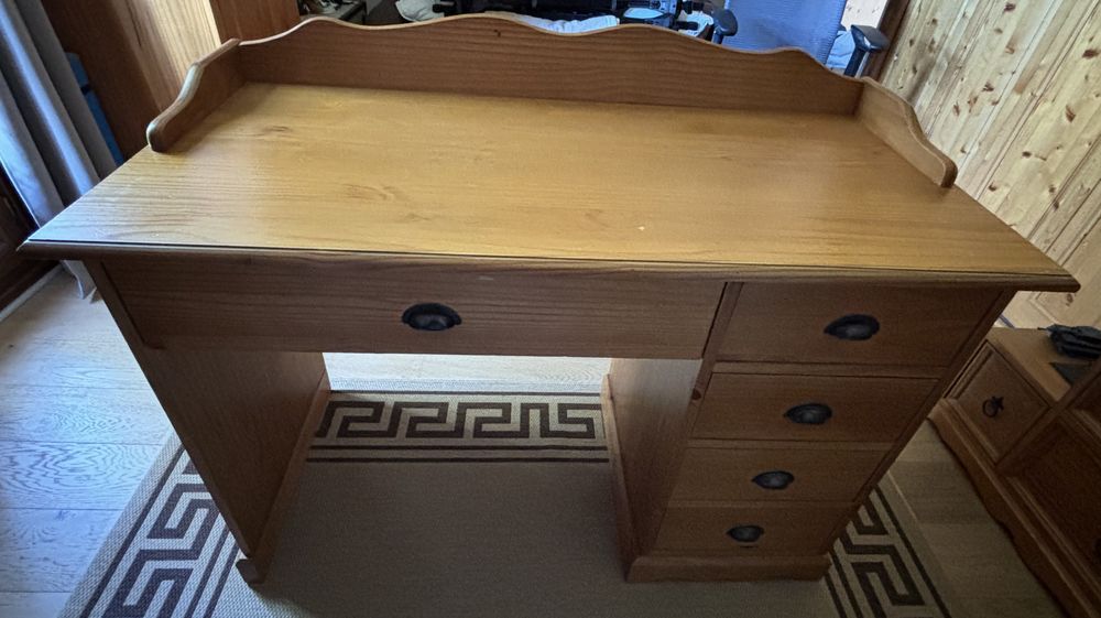 BUREAU BOIS MASSIF 0 Savigny-le-Temple (77)