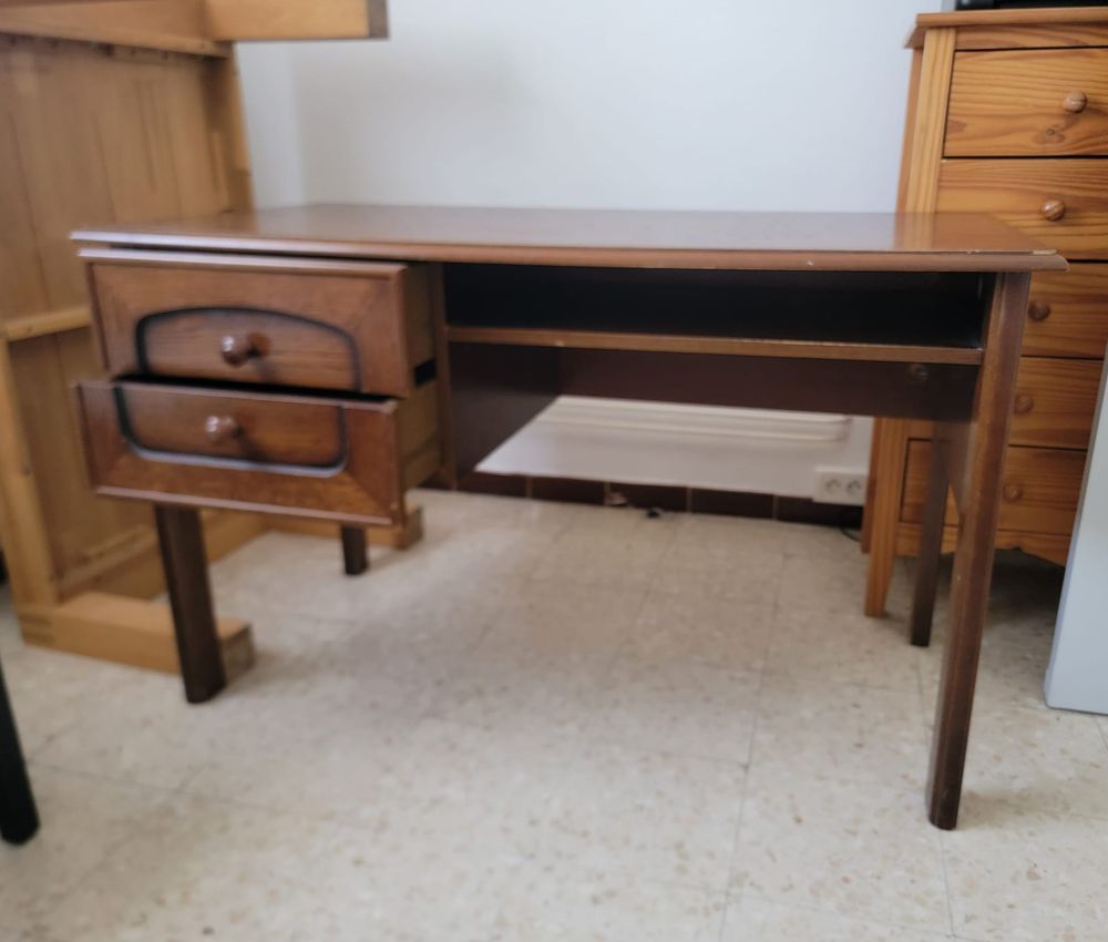 Bureau bois massif 100 Fos-sur-Mer (13)