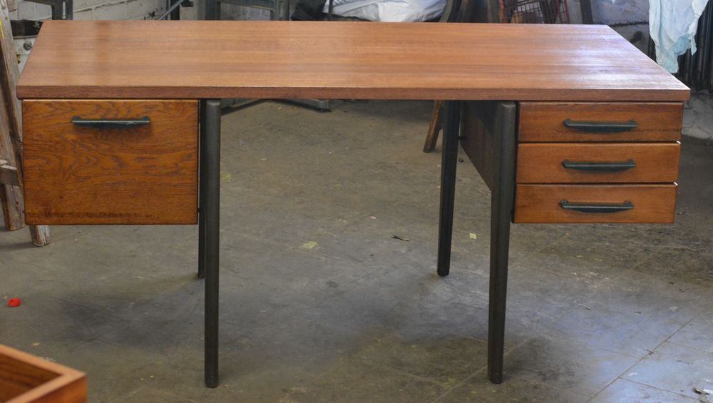 Bureau bois et m�tal 0 Dourdan (91)