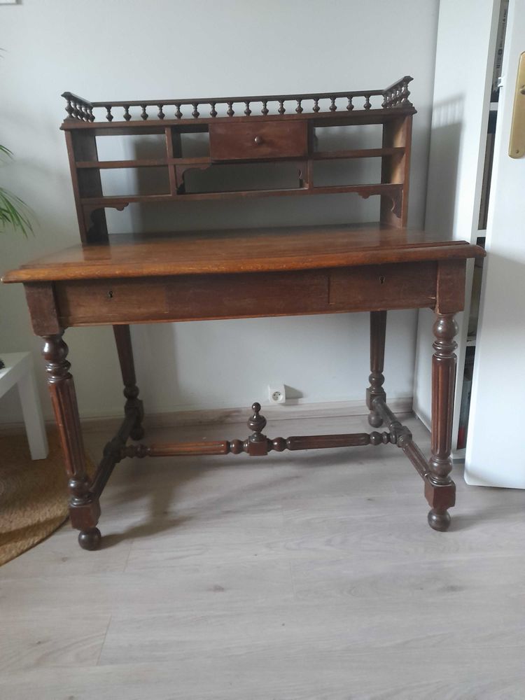 Bureau en bois . mobilier 60 Chemilly-sur-Yonne (89)