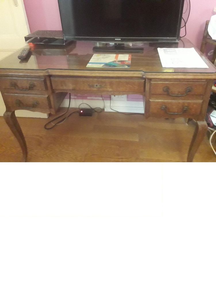 Bureau en bois 60 Paris 9 (75)