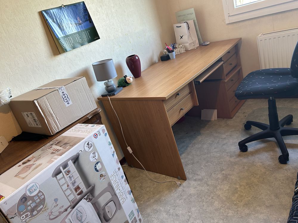 Bureau en bois 150 Racrange (57)