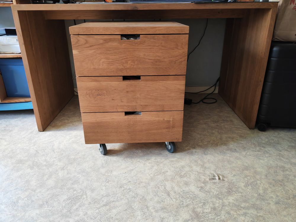 Bureau en U   son caisson en ch�ne massif 3 tiroirs 1000 Paris 13 (75)