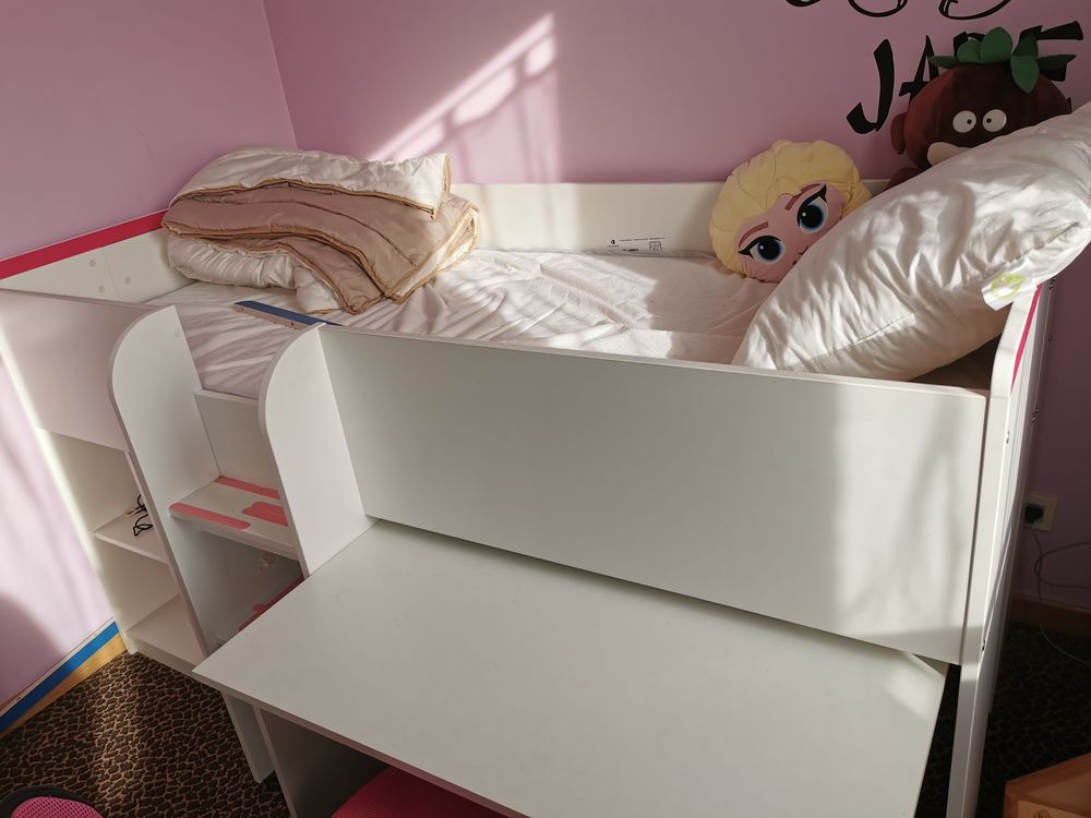 Lit+bureau+chaise 70 Jouy-le-Moutier (95)