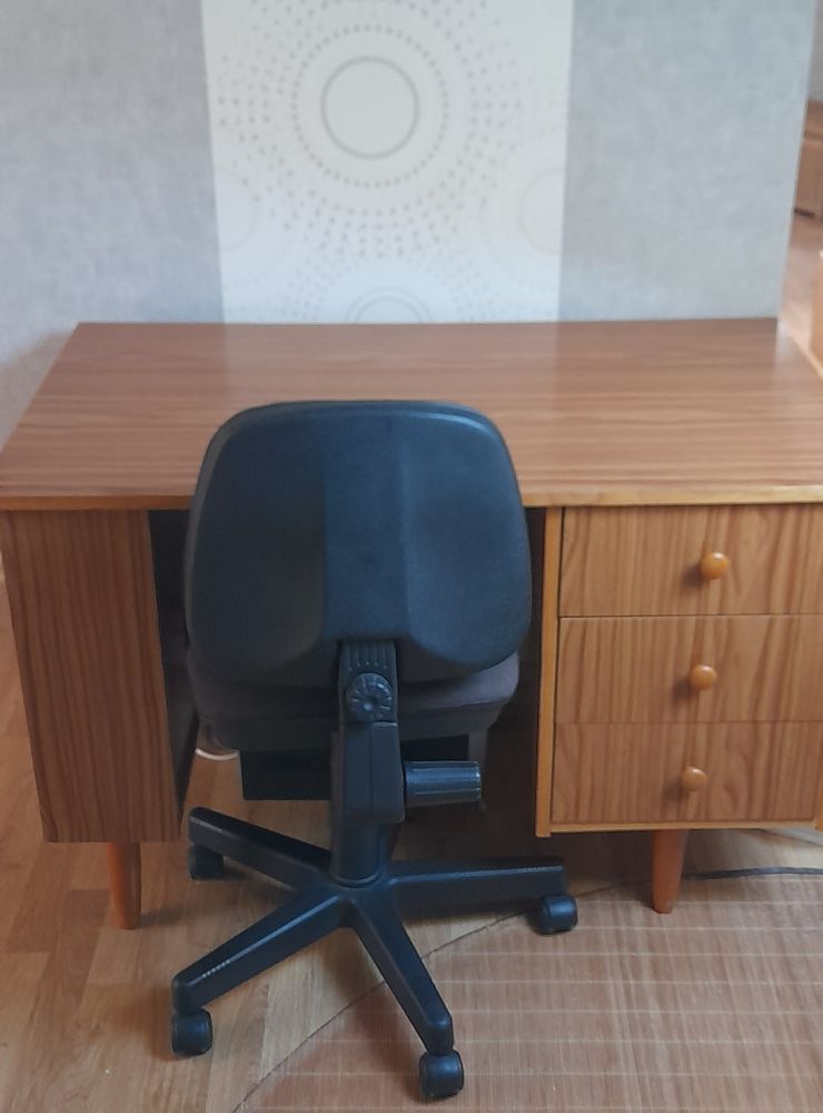 Bureau + chaise 40 Rambervillers (88)