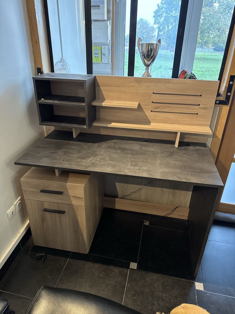 bureau +chaise 120 F�chain (59)