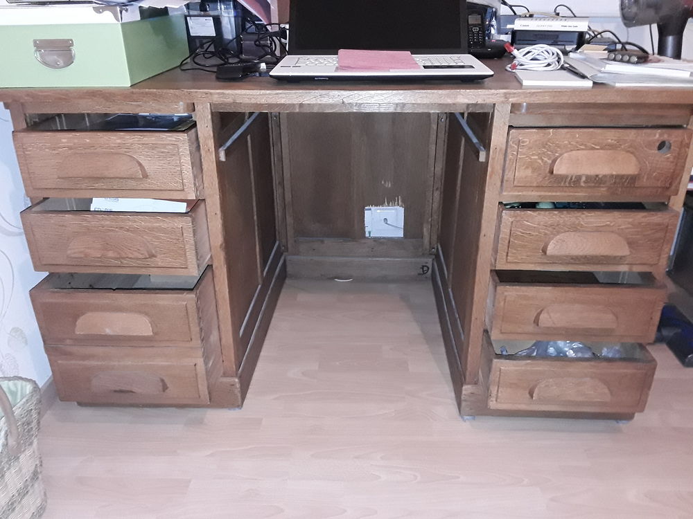 Bureau ch�ne 30 Vaujours (93)