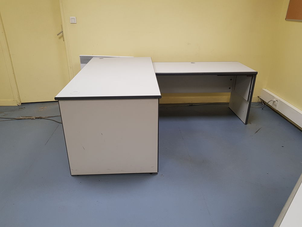 Bureau Commercial  
100 Cond�-sur-Sarthe (61)