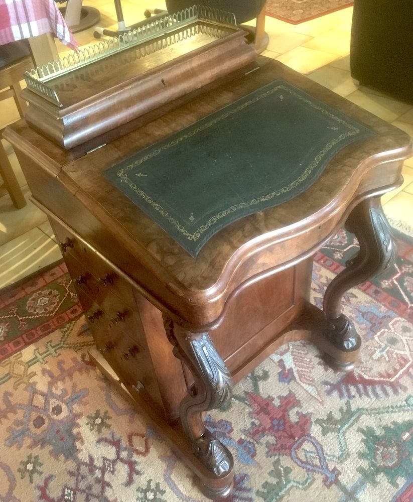 Bureau Davenport en noyer, Victorienne 2300 Allonnes (49)