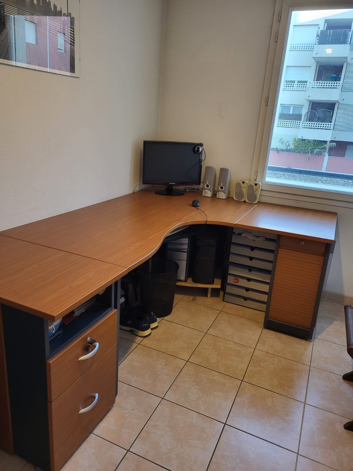 Bureau de Direction d'angle en bois avec rangements 400 Aix-en-Provence (13)