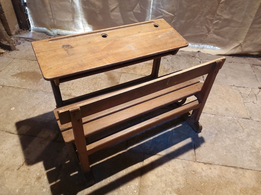 Bureau d'�cole ancien 50 Gannat (03)