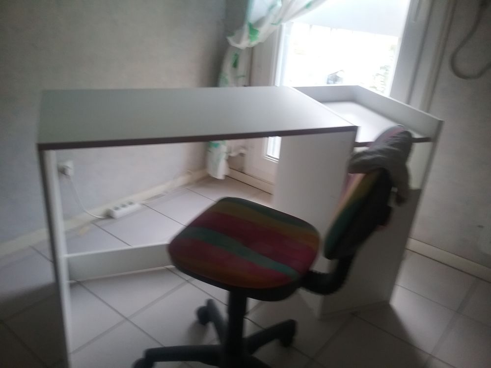 
bureau �colier avec chaise pivotante 50 L�zignan-Corbi�res (11)