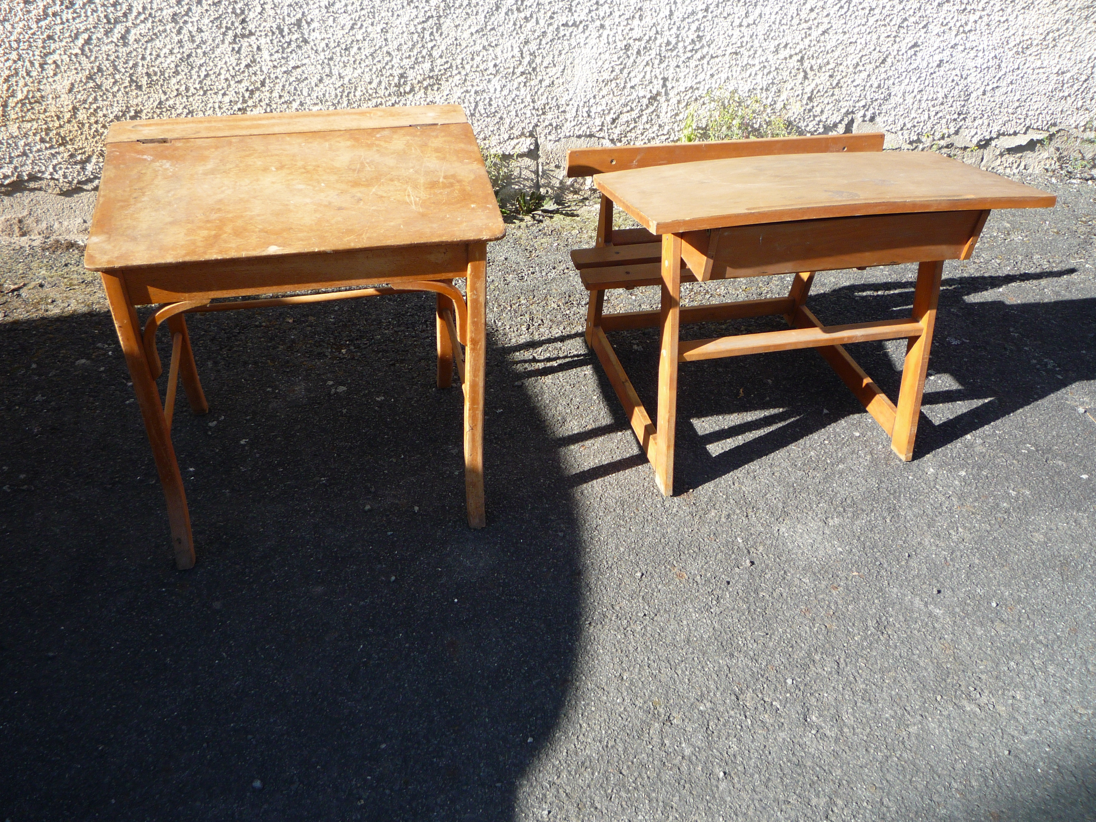 Bureau d'�colier
avec banc 35 Castres (81)