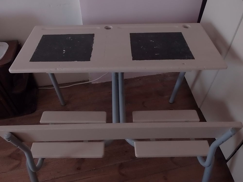 Bureau d'�colier 2 places 0 Apchat (63)