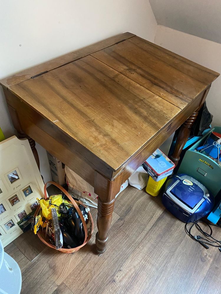 Bureau d �colier vintage 25 Fontaine-la-Guyon (28)