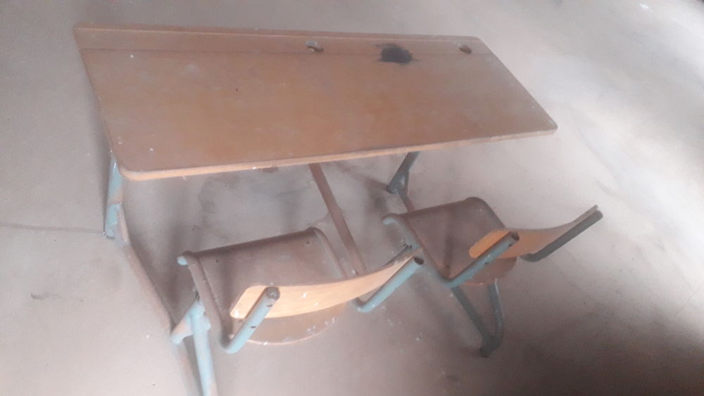 Bureau d'�colier 20 Noir�table (42)