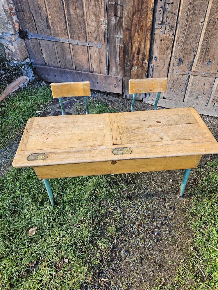 Bureau �colier 55 Saint-Forgeux (69)