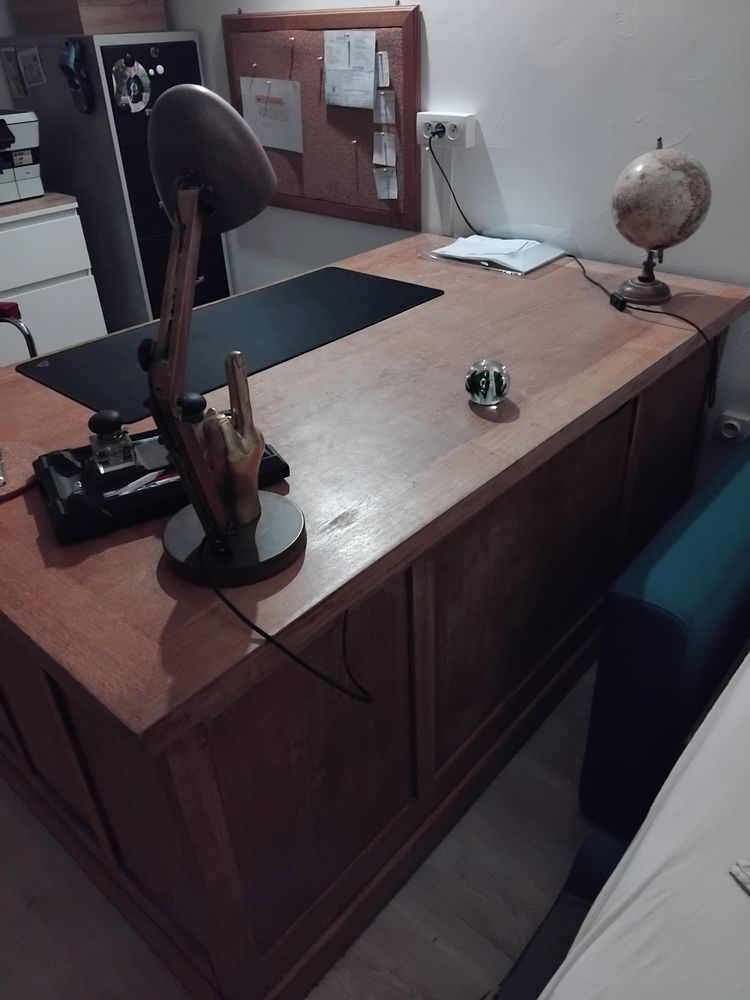 bureau enchene massif retaur� 400 Saint-Hilaire-lez-Cambrai (59)