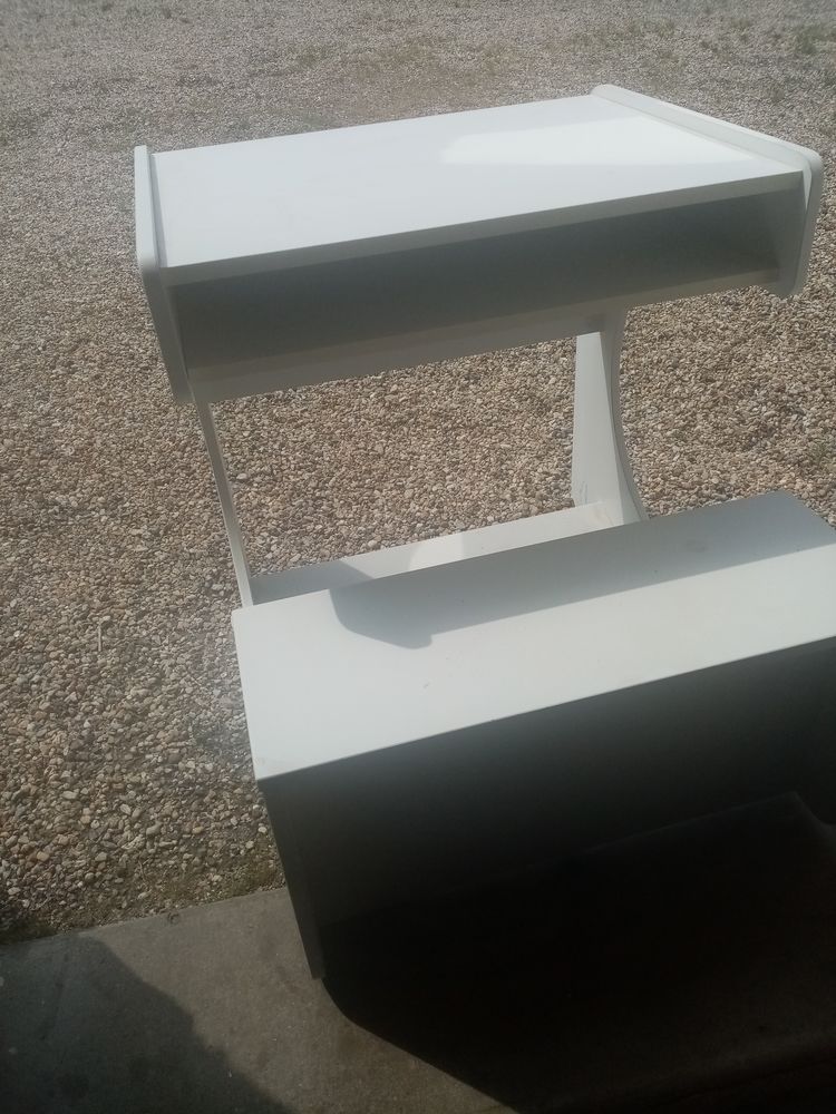bureau enfant blanc banc int�gr� 50 Saint-M�dard-en-Jalles (33)