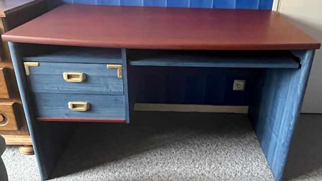 bureau enfant/ado + mobilier assorti 80 Saint-Germain-du-Puch (33)