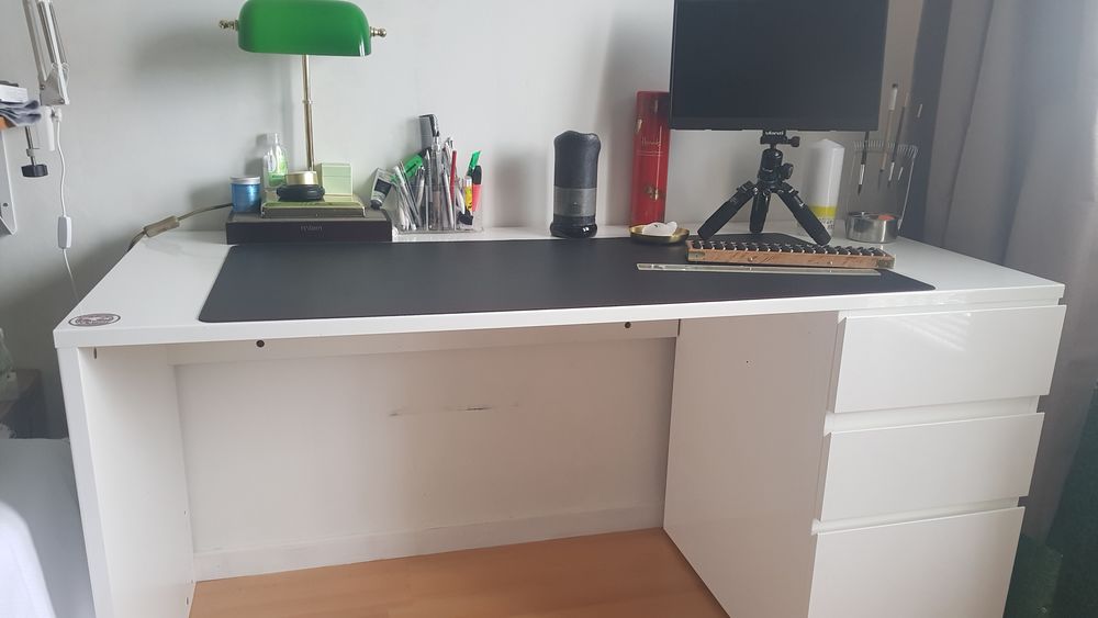 Bureau  enfants - blanc laqu� blanc - rangements 55 Saint-Germain-en-Laye (78)