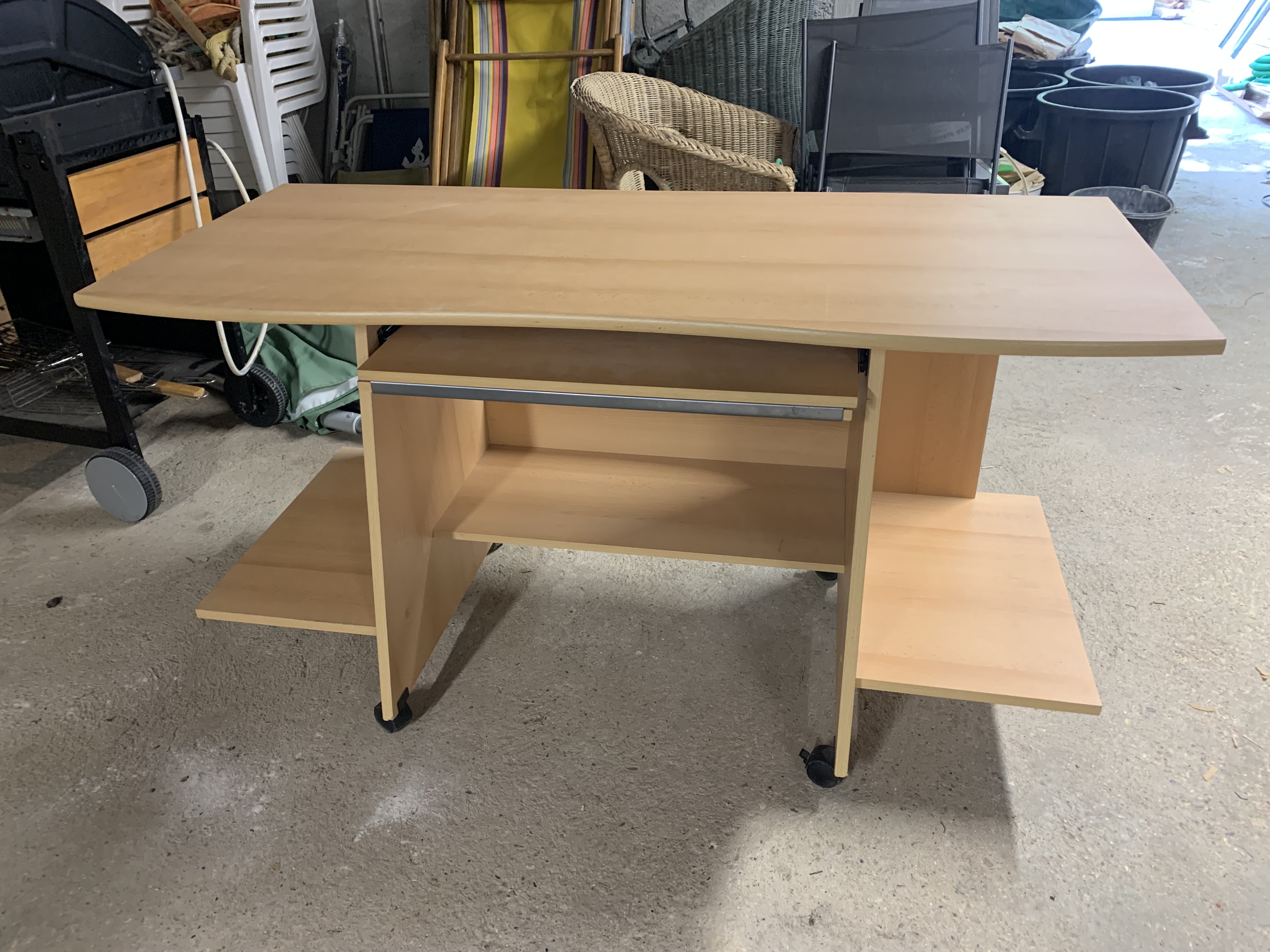 Bureau fonctionnel en tr�s bon �tat 30 Triors (26)