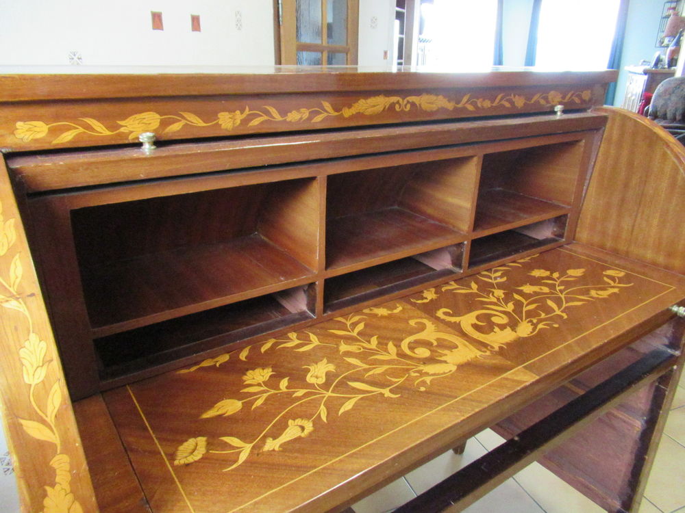 BUREAU Hollandais cylindre. 
150 Sangatte (62)