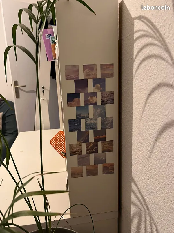 Bureau Ikea mickey tr�s bon �tat 100 Montpellier (34)