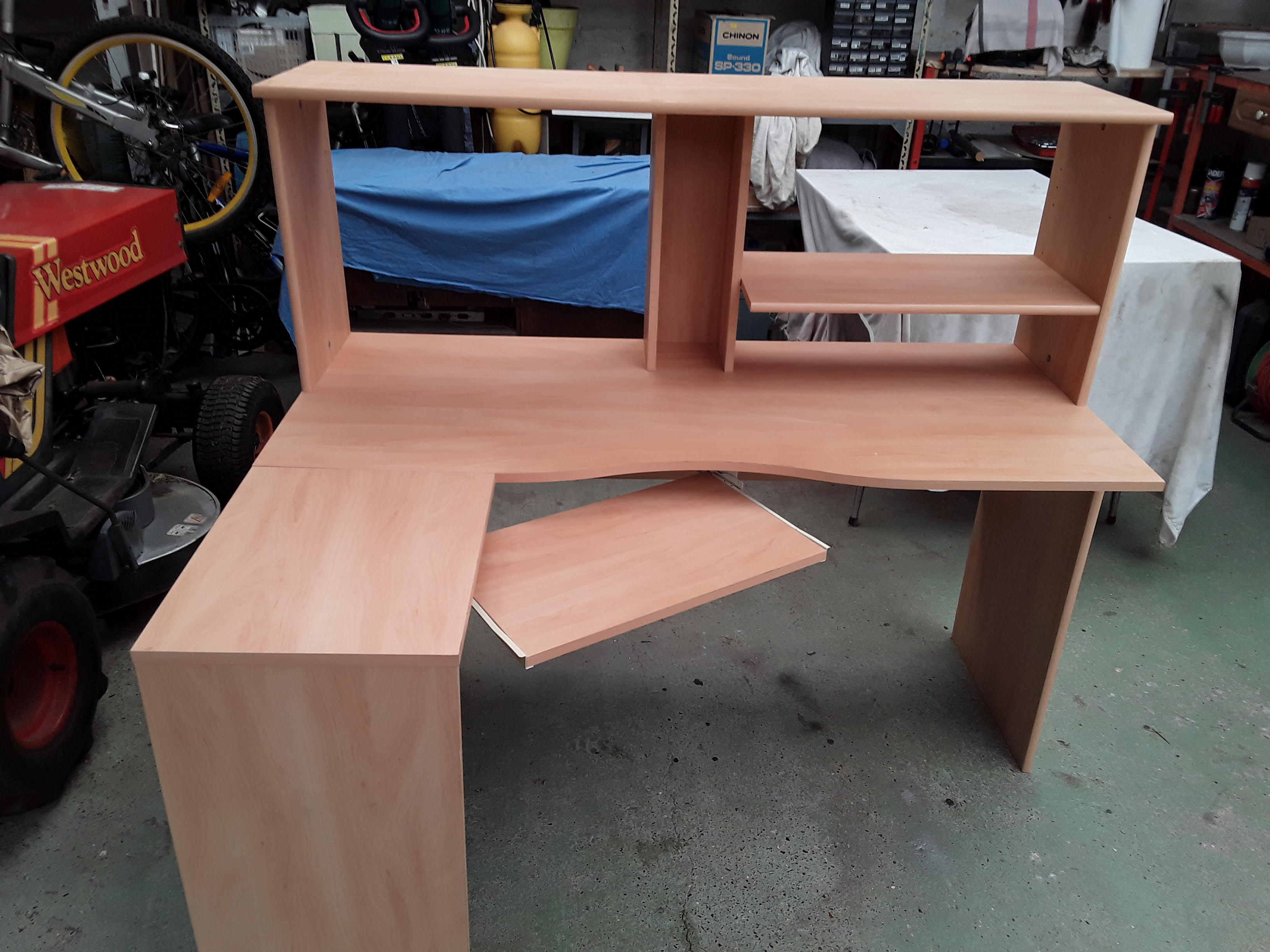 Bureau informatique +Coffre � jouets
0 Abbeville (80)