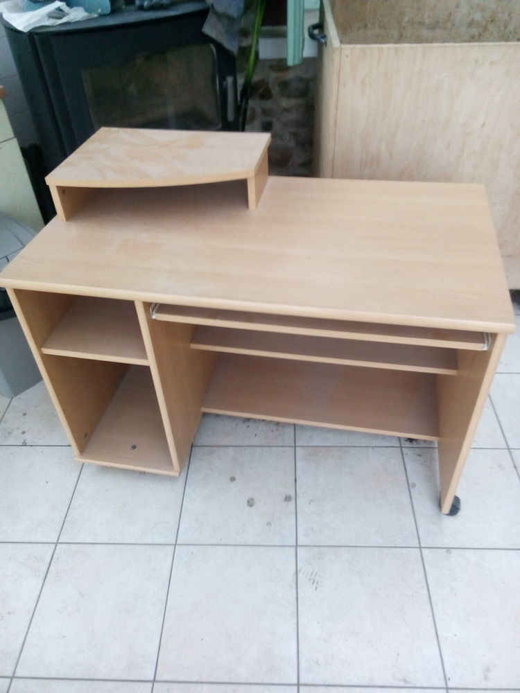 Bureau informatique 40 Villiers-Charlemagne (53)