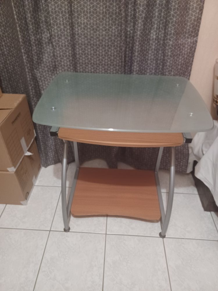 Bureau informatique. 15 S�rignan (34)