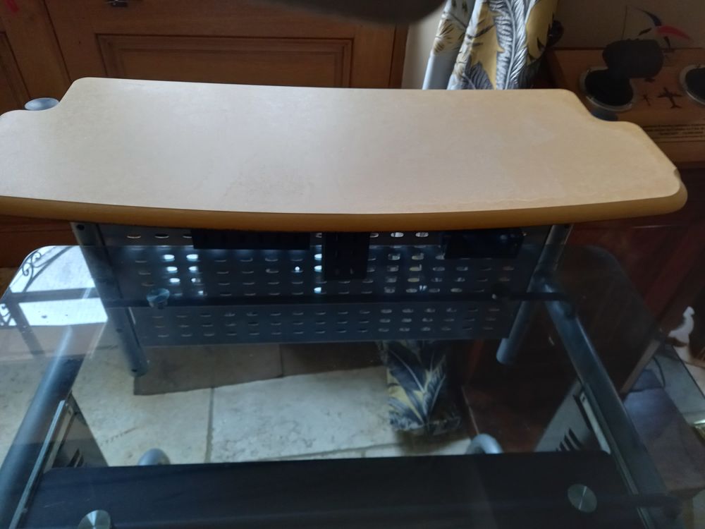 Bureau informatique 38 Galluis (78)