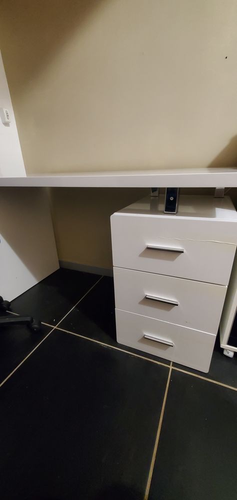 Bureau laqu� blanc 3 tiroirs 80 Raphele Les Arles (13)