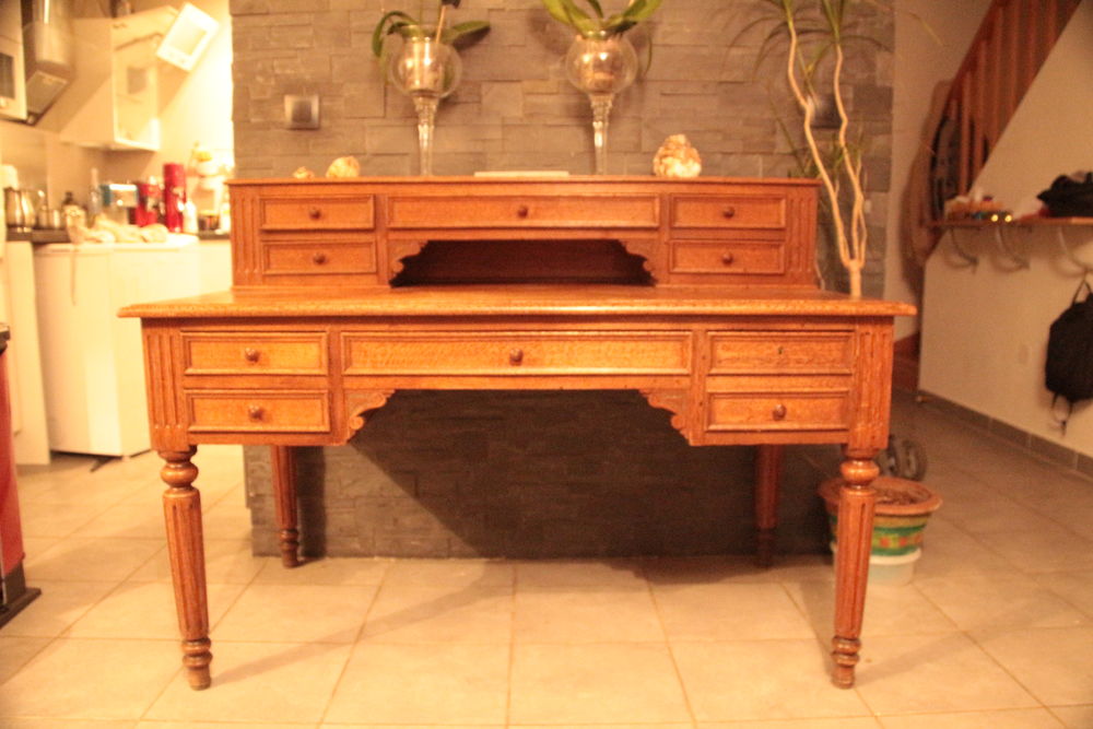 bureau Louis Philippe 250 Villy-le-Pelloux (74)