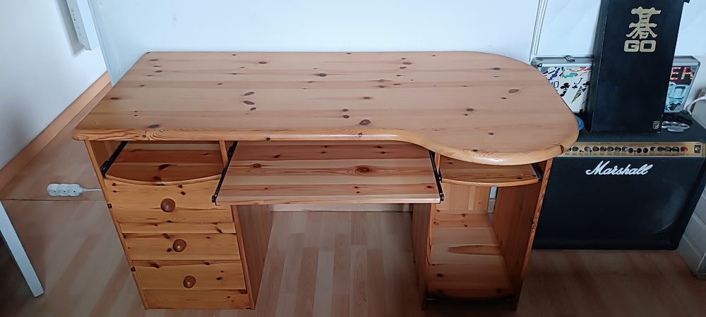 Bureau en pin massif 140 Carqueiranne (83)