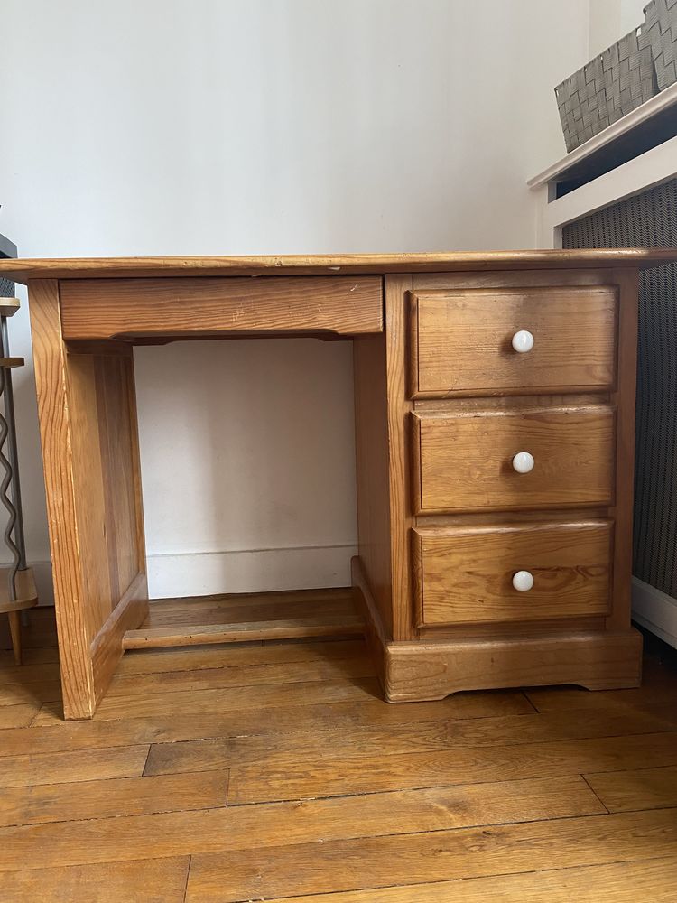 Bureau en pin massif 90 Paris 20 (75)