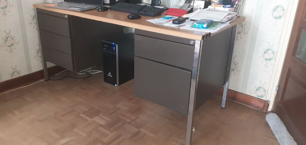 bureau m�tal vintage
3 mod�les 130 Pl�met (22)