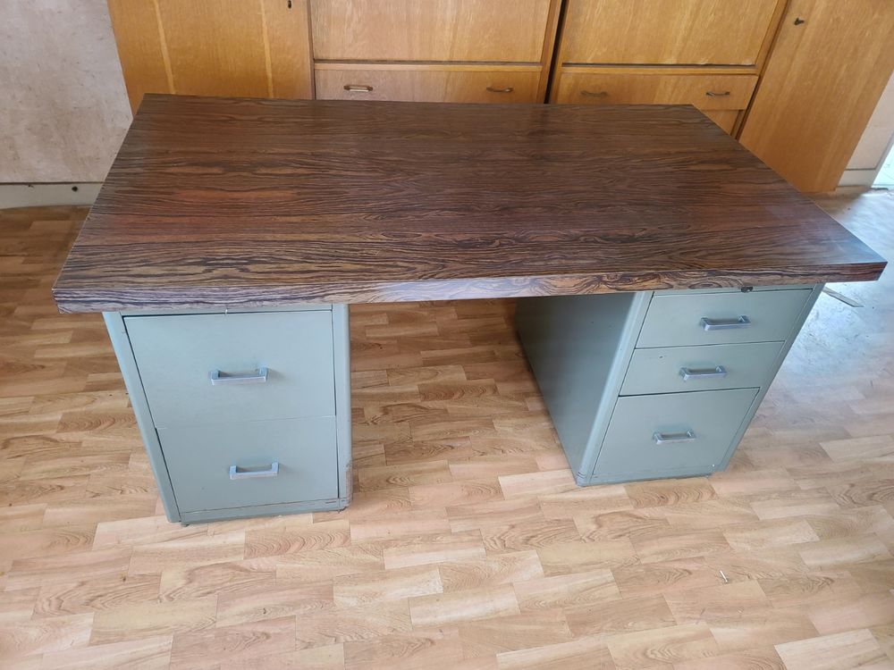 Bureau m�tallique 80 Pagny-sur-Moselle (54)