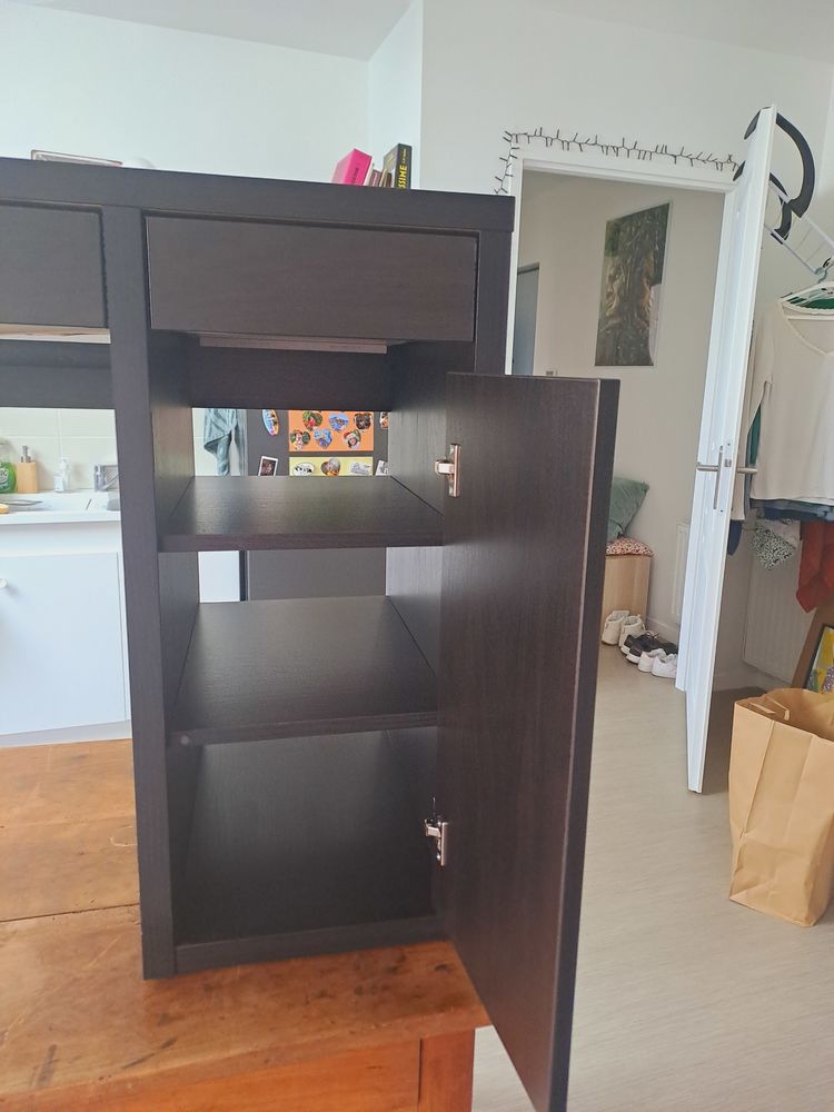 Bureau Micke Ikea 75x50x105cm -50% 0 Varennes-Jarcy (91)