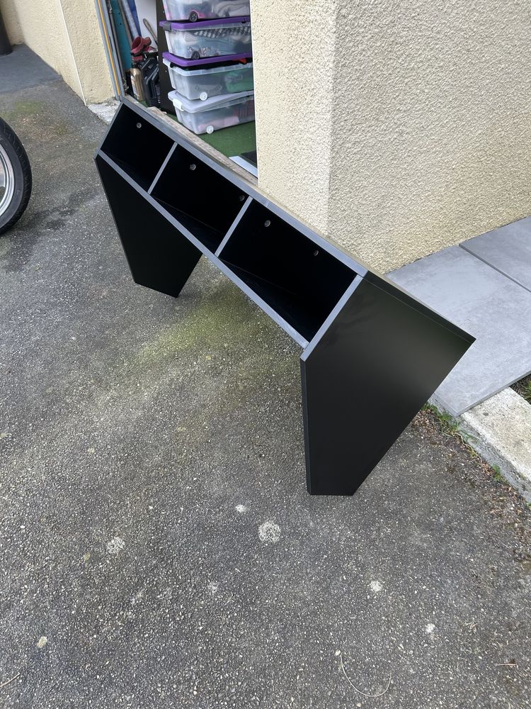 Bureau mural noir 35 Saint-Alban (31)