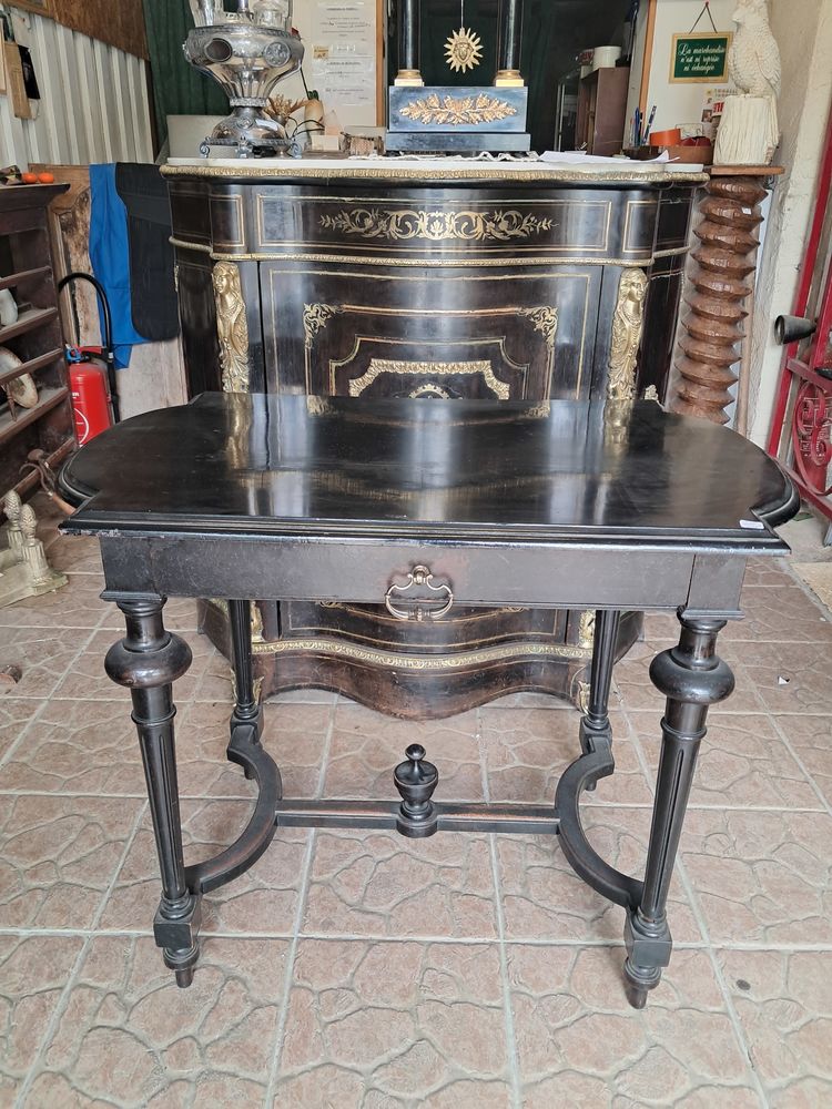 Bureau Napol�on III ancien, en bois noirci 199 Ch�teau-l'�v�que (24)